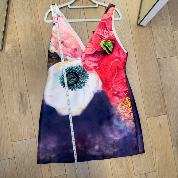 Karen Millen NWT Deep V Neck Shift Dress - Picture 9 of 9